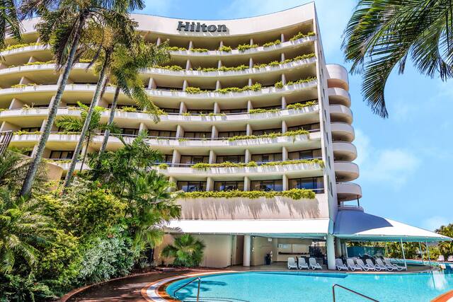 Fasada hotelu Hilton Cairns