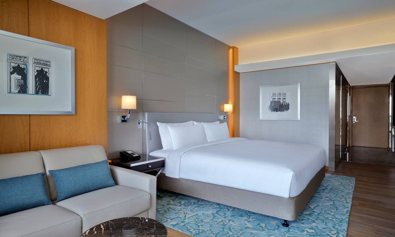 Rooms & Suites | Hilton Dubai Palm Jumeirah