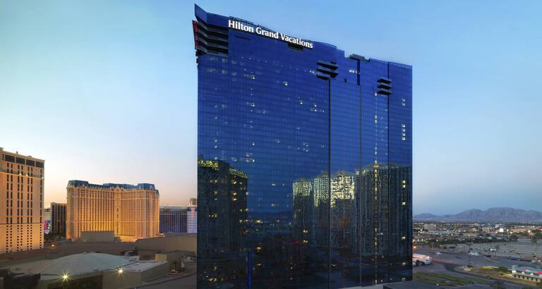 Elara By Hilton Grand Vacations Las Vegas Strip Hotel