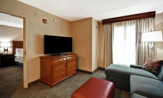 Hotel Lancaster, PA - Homewood Suites by Hilton Lancaster - Rooms & Suites