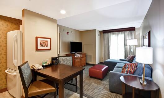 Hotel Lancaster, PA - Homewood Suites by Hilton Lancaster - Rooms & Suites