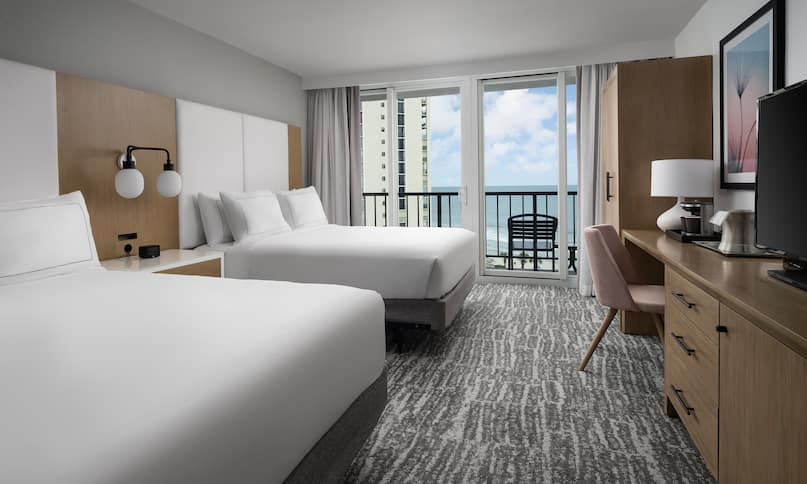 Rooms & Suites | Hilton Myrtle Beach Resort