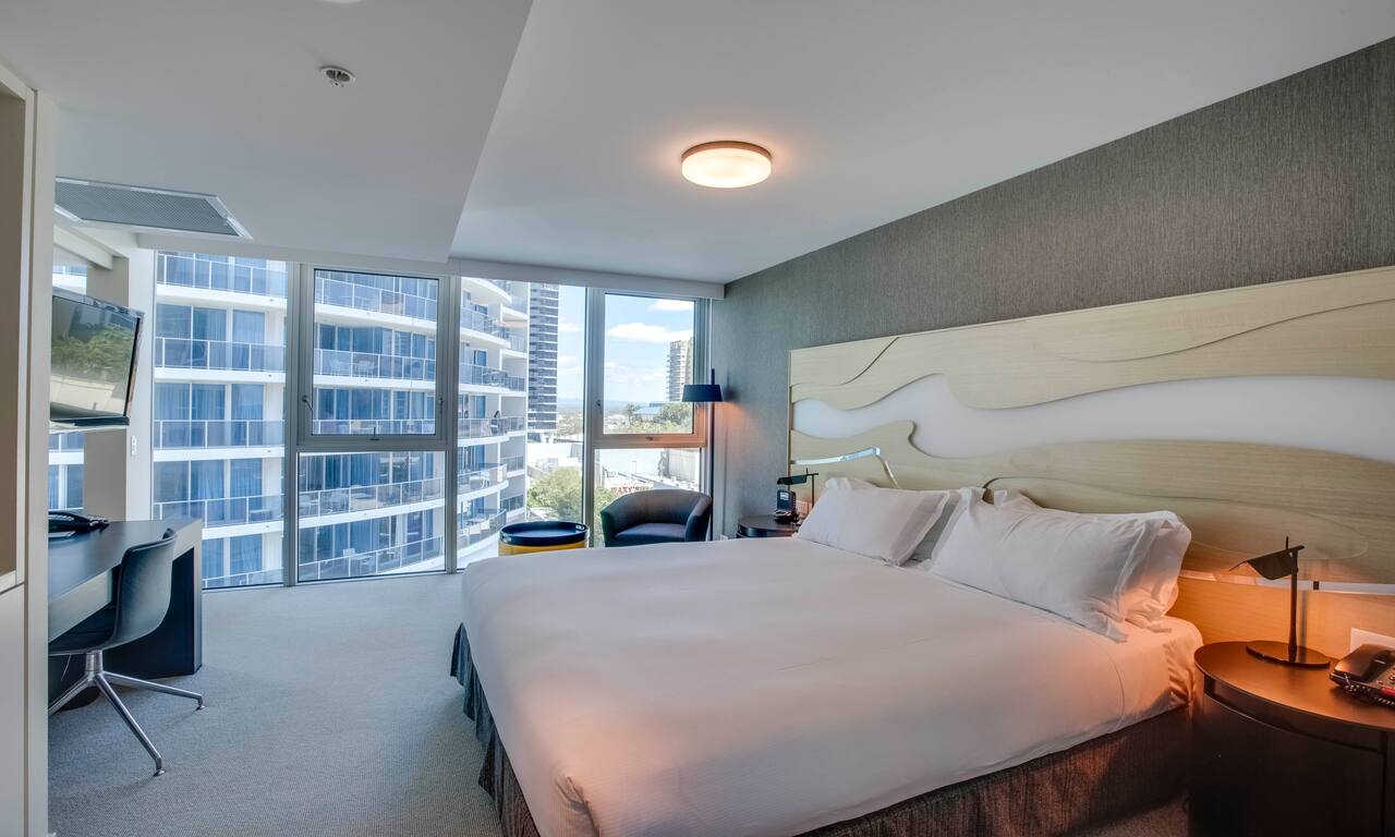 Rooms & Residences | Hilton Surfers Paradise Hotel & Residences