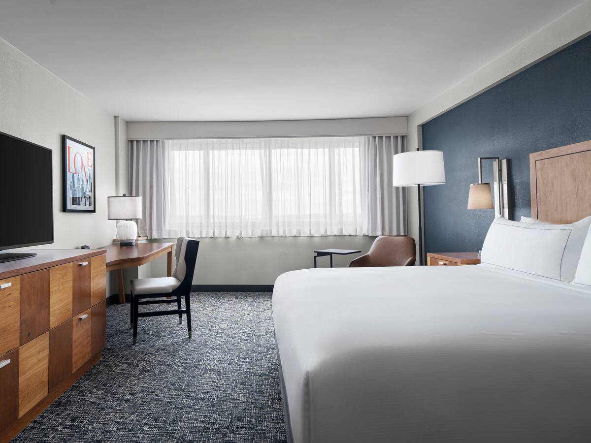 the Alloy King of Prussia - a DoubleTree by Hilton Rooms: Pictures