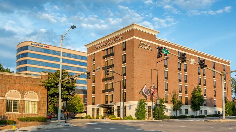 Hilton Knoxville Hotel in Downtown Knoxville, TN